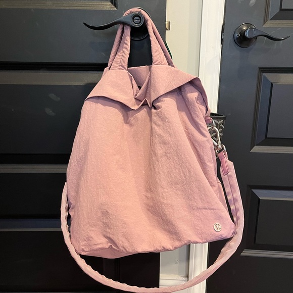 lululemon athletica Bags Lululemon On My Level 9l Tote Bag Short